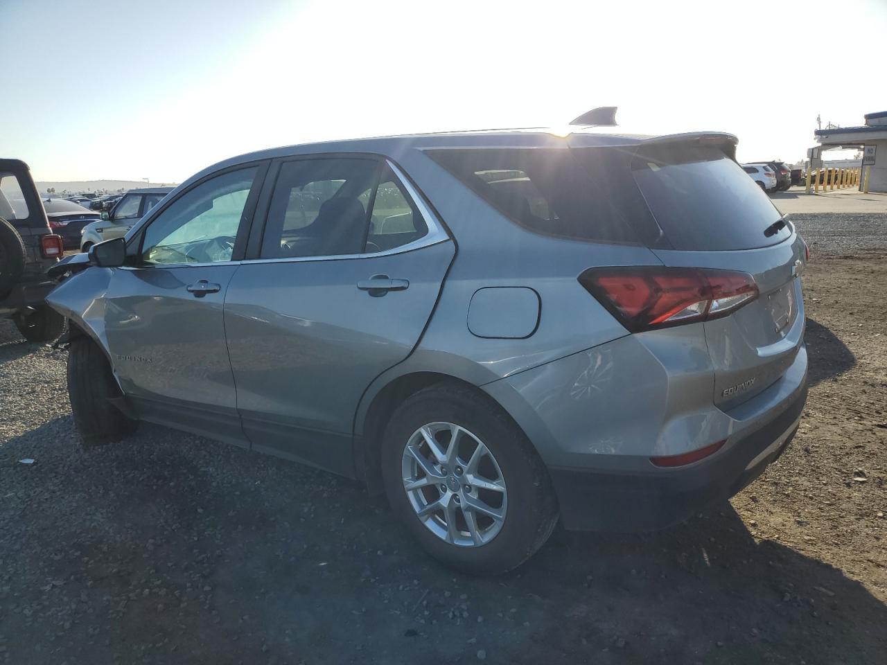 2023 Chevrolet Equinox Lt - Фото 2