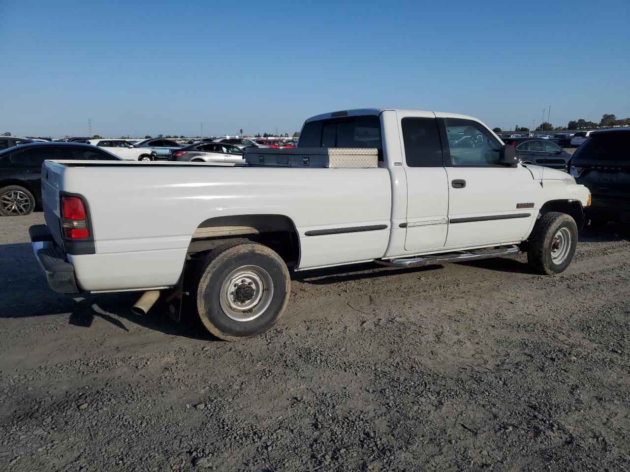 1999 Dodge Ram 2500 - Фото 3