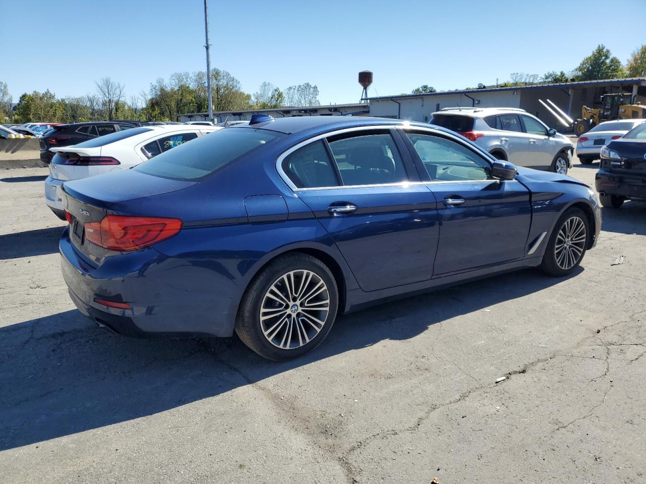 2018 BMW 540 Xi - Image 3