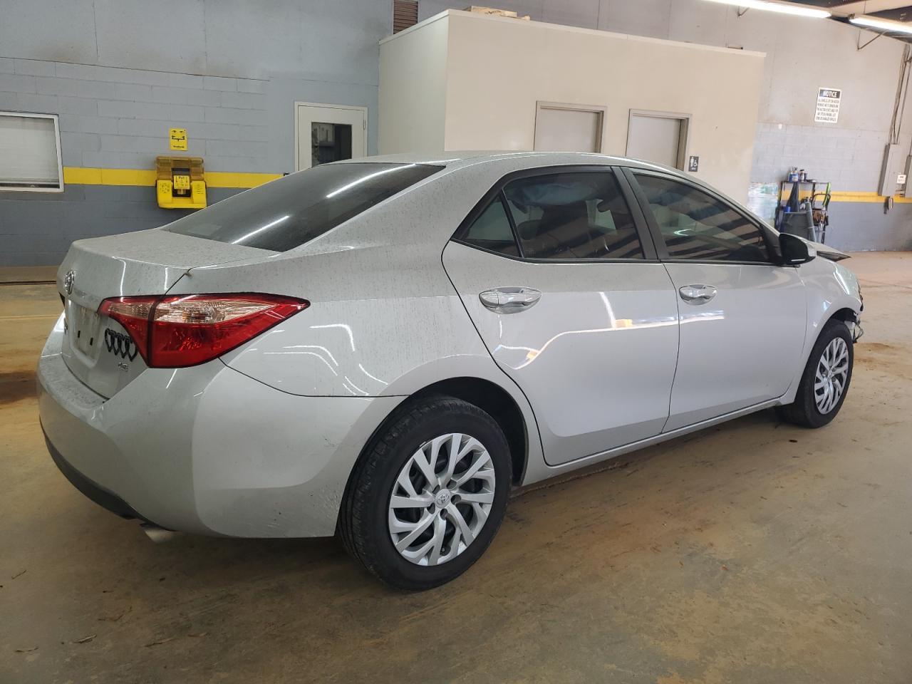 2019 Toyota Corolla L - Фото 3