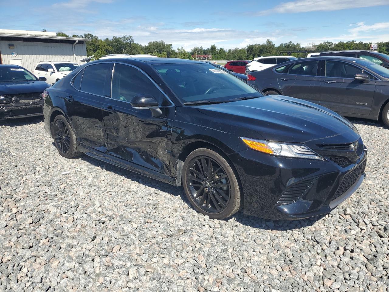 2020 Toyota Camry Xse - Фото 4