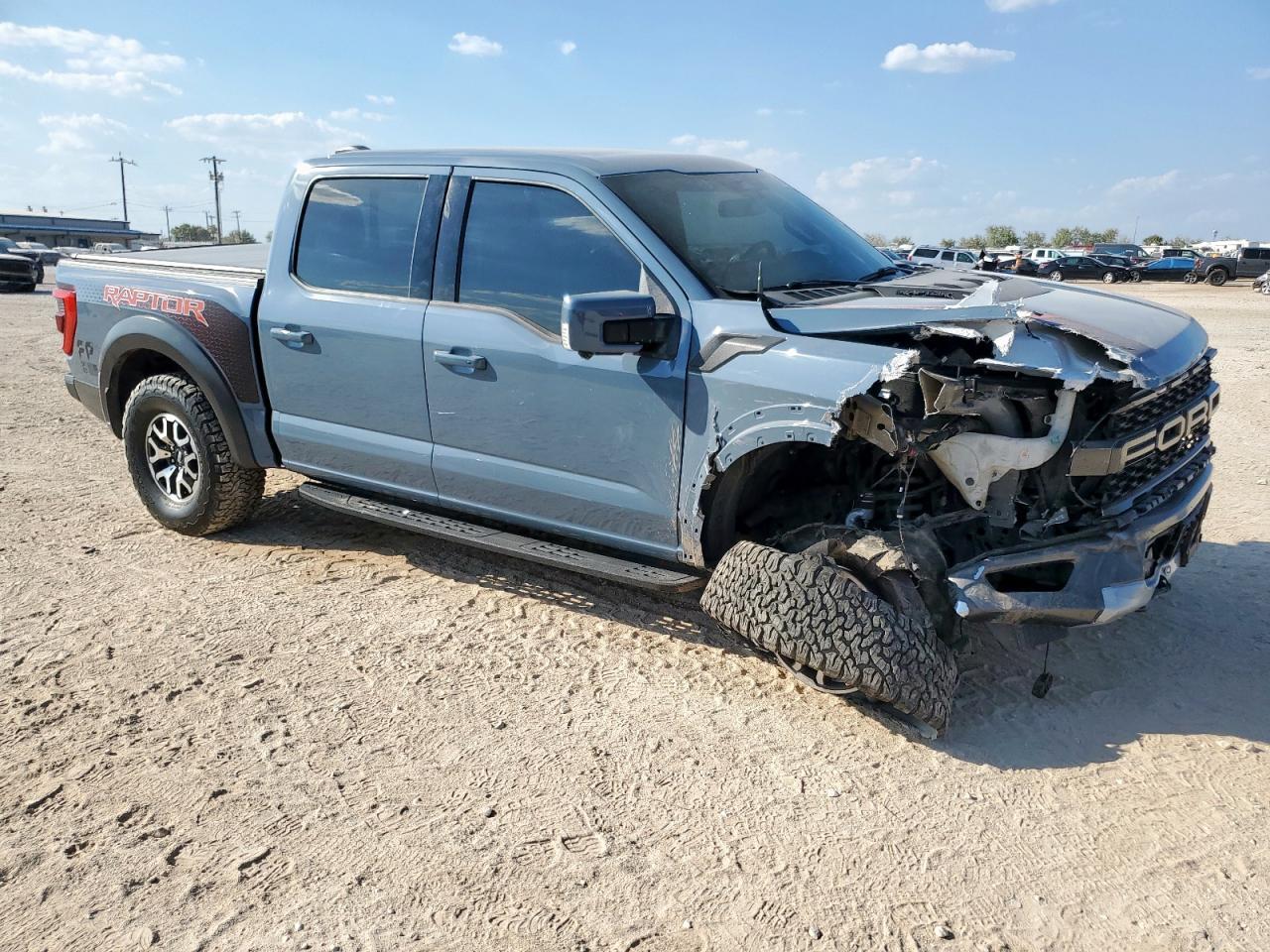 2023 Ford F150 Raptor - Фото 4