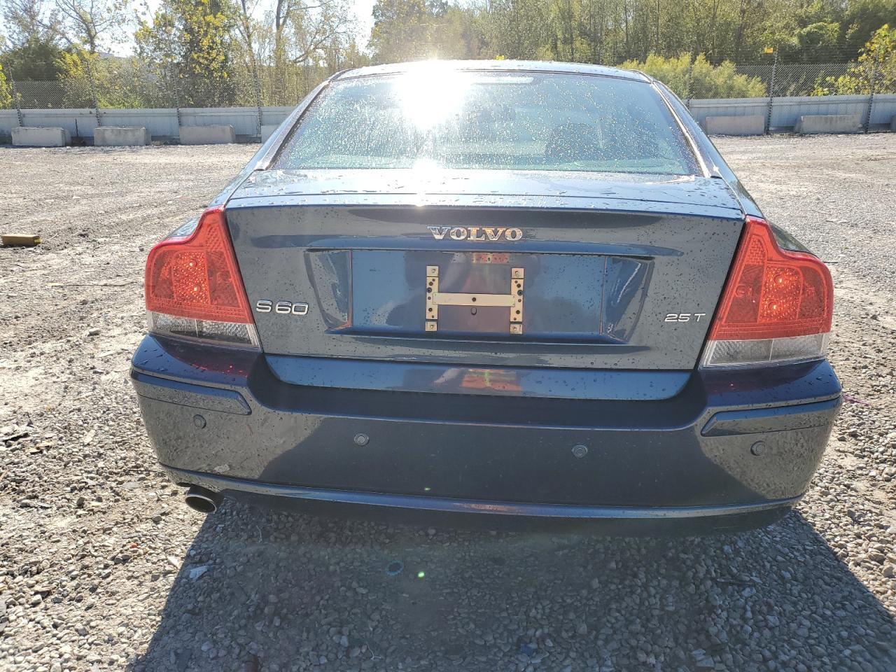 2007 Volvo S60 2.5T - Image 6