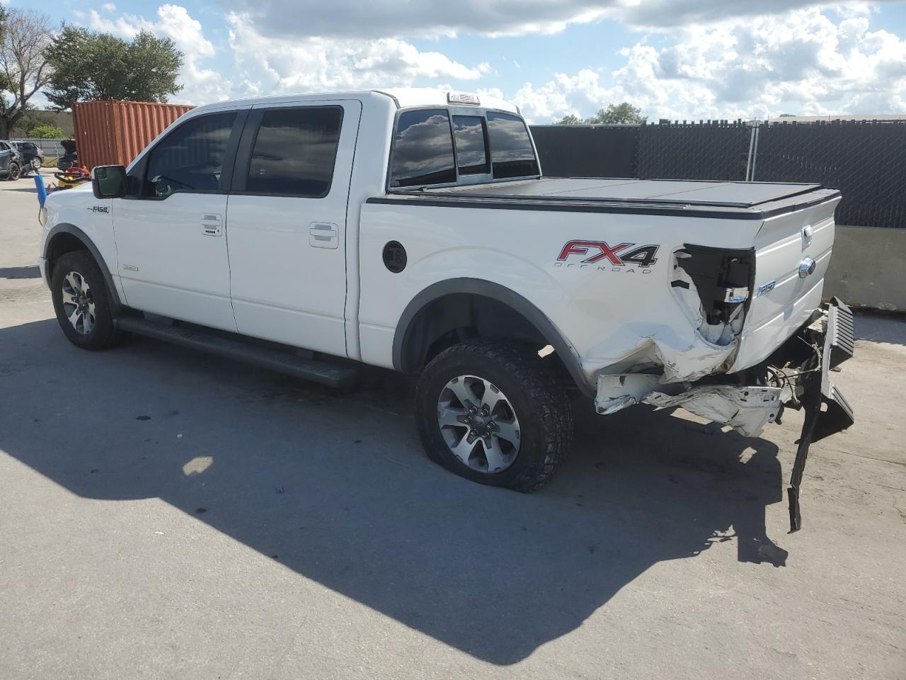 2014 Ford F150 Supercrew - Фото 2