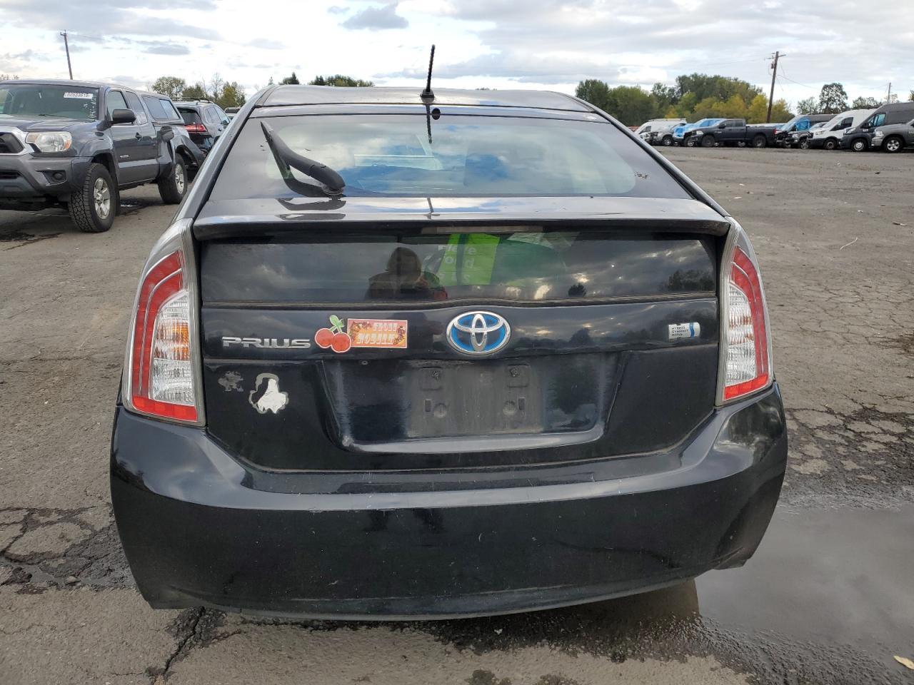 2015 Toyota Prius - Фото 6