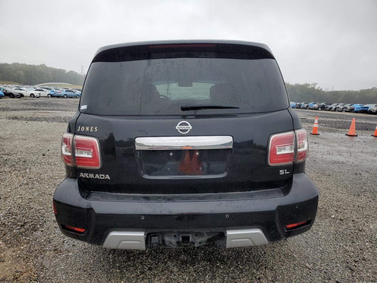 2017 Nissan Armada - Image 6