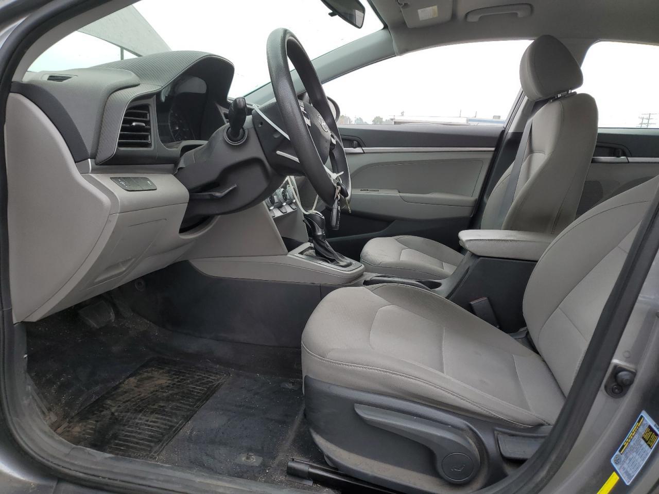 2019 Hyundai Elantra Se - Image 7