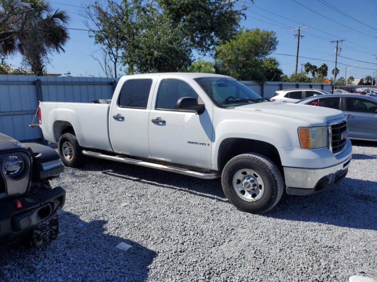 2009 GMC Sierra K3500 - Фото 4