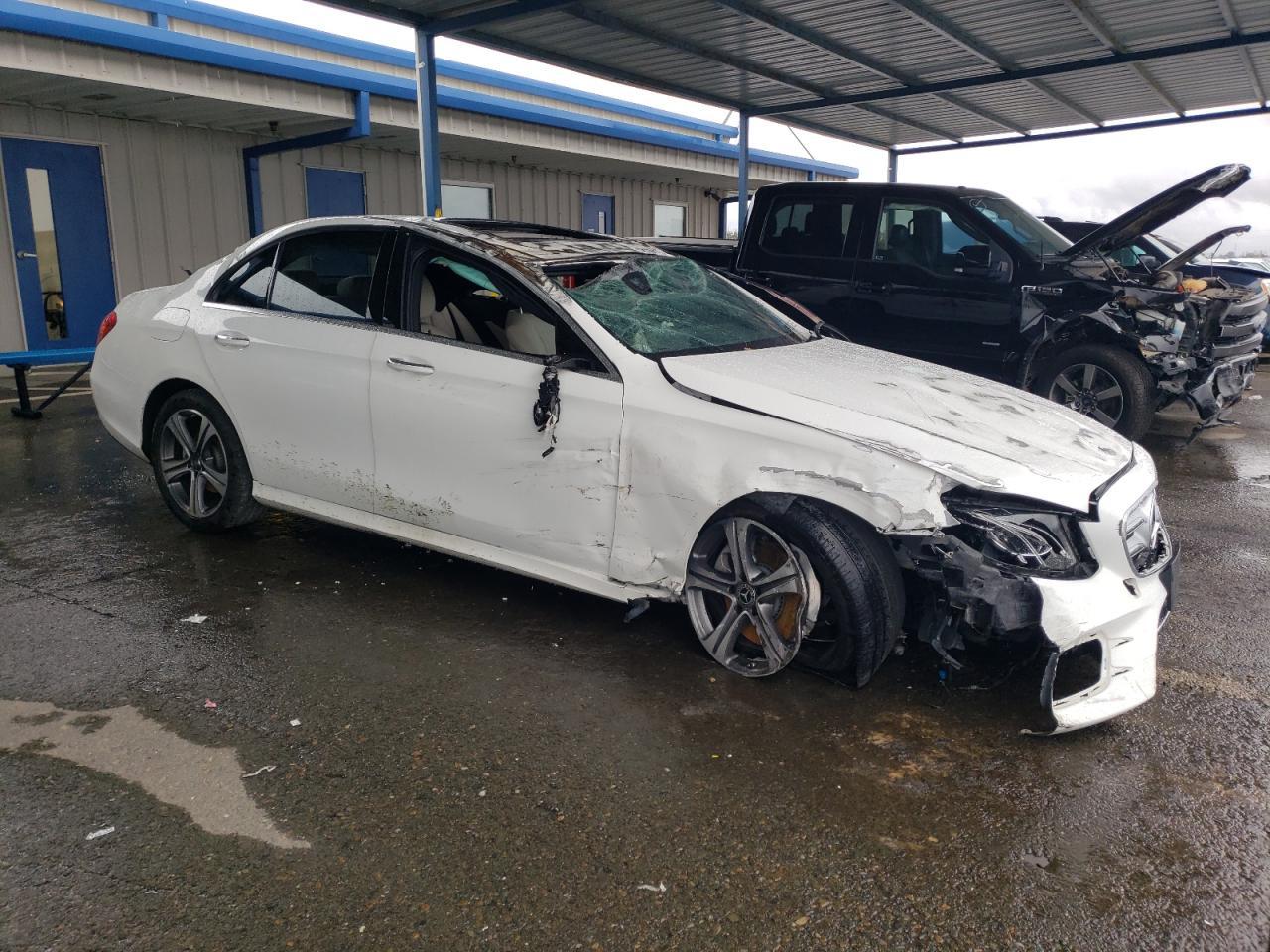 2019 Mercedes-Benz E 300 - Image 4