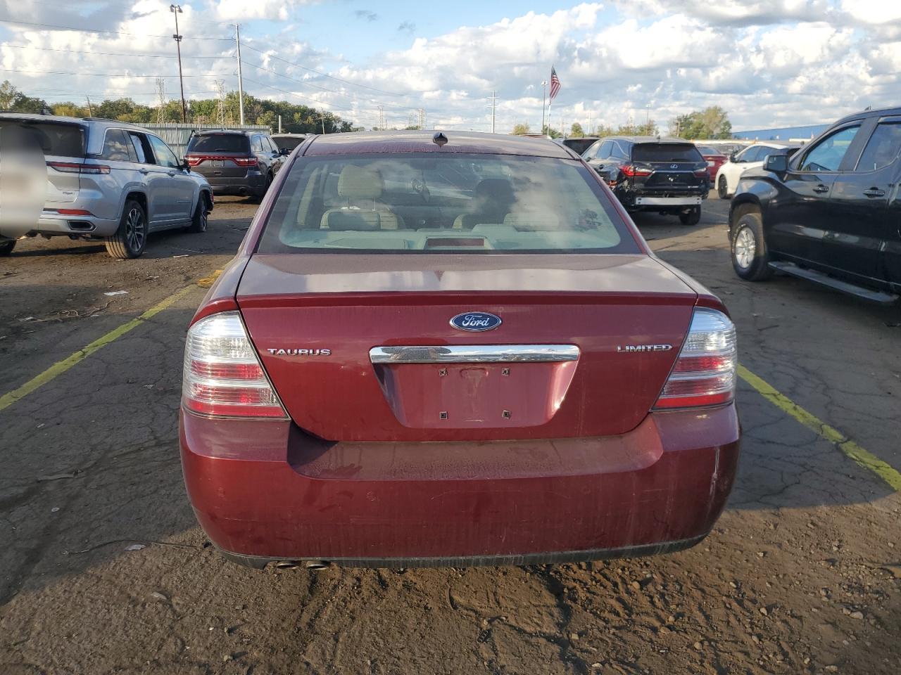 2008 Ford Taurus Limited - Image 6