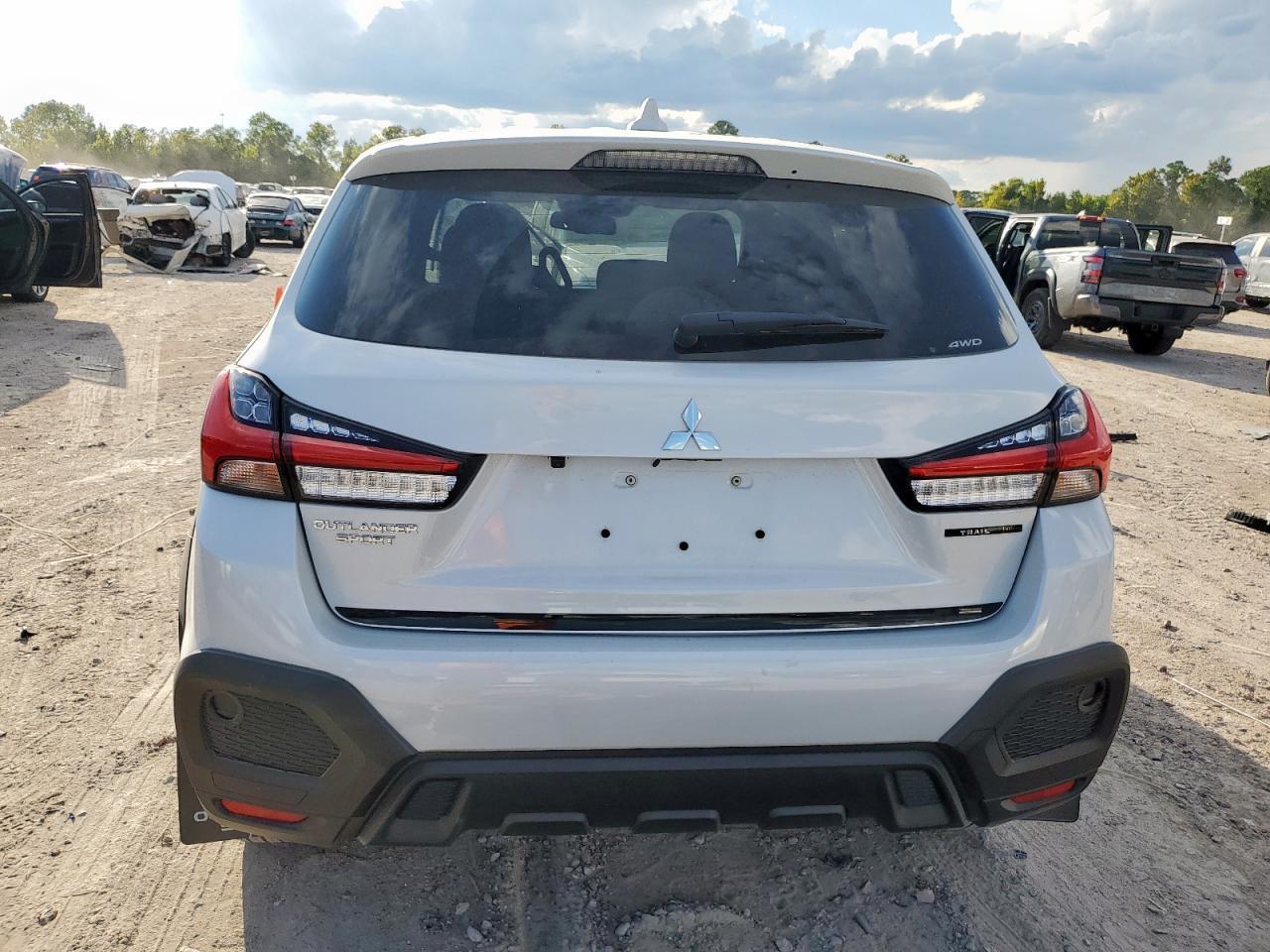 2025 Mitsubishi Outlander Sport S - Фото 6