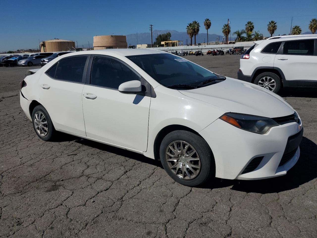 2014 Toyota Corolla L - Фото 4