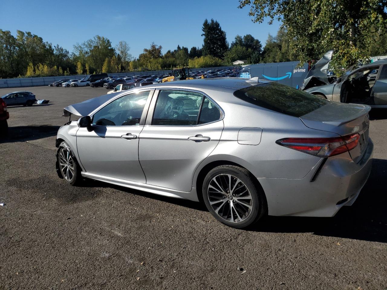 2019 Toyota Camry L - Фото 2