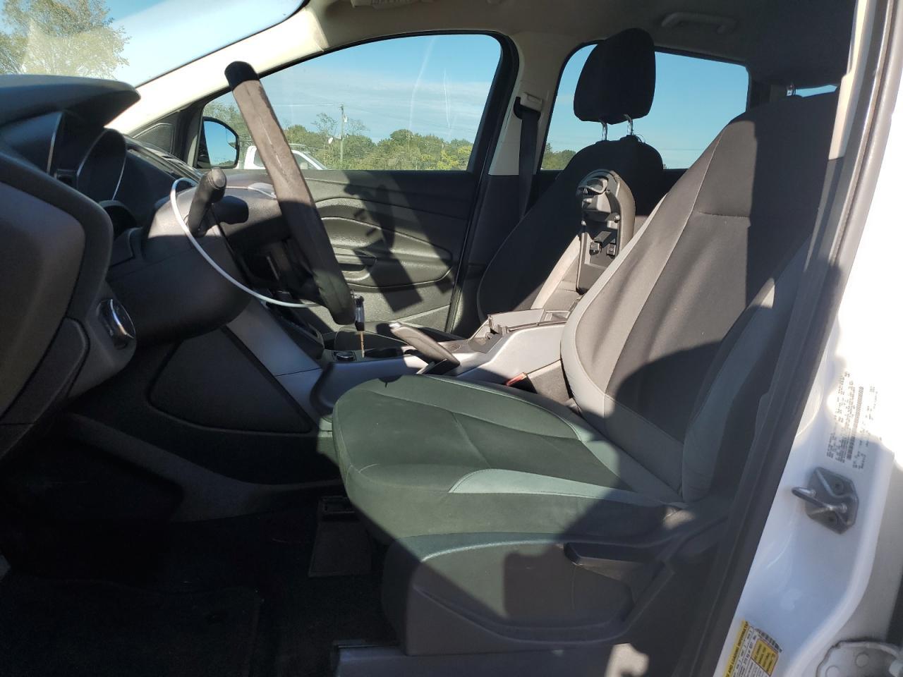 2014 Ford Escape S - Фото 7