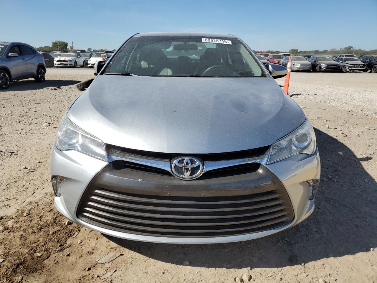 2015 Toyota Camry Le - Фото 5