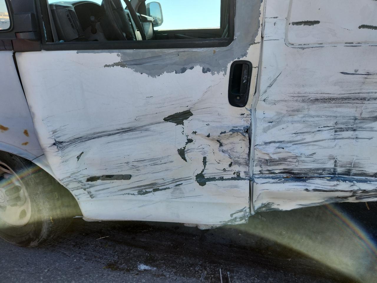 2006 Chevrolet Express G2500 - Image 7