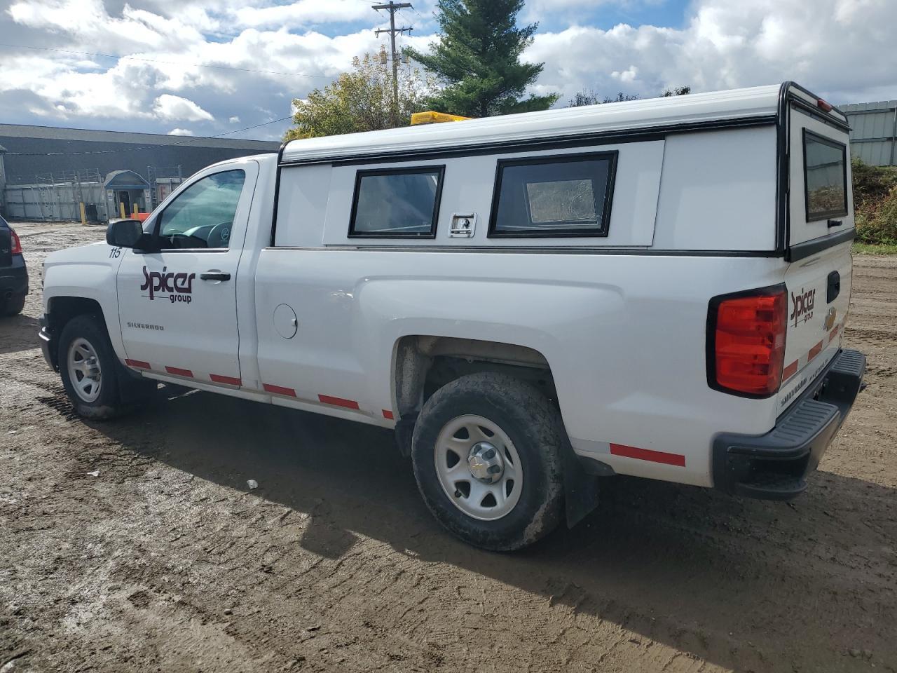 2015 Chevrolet Silverado C1500 - Фото 2