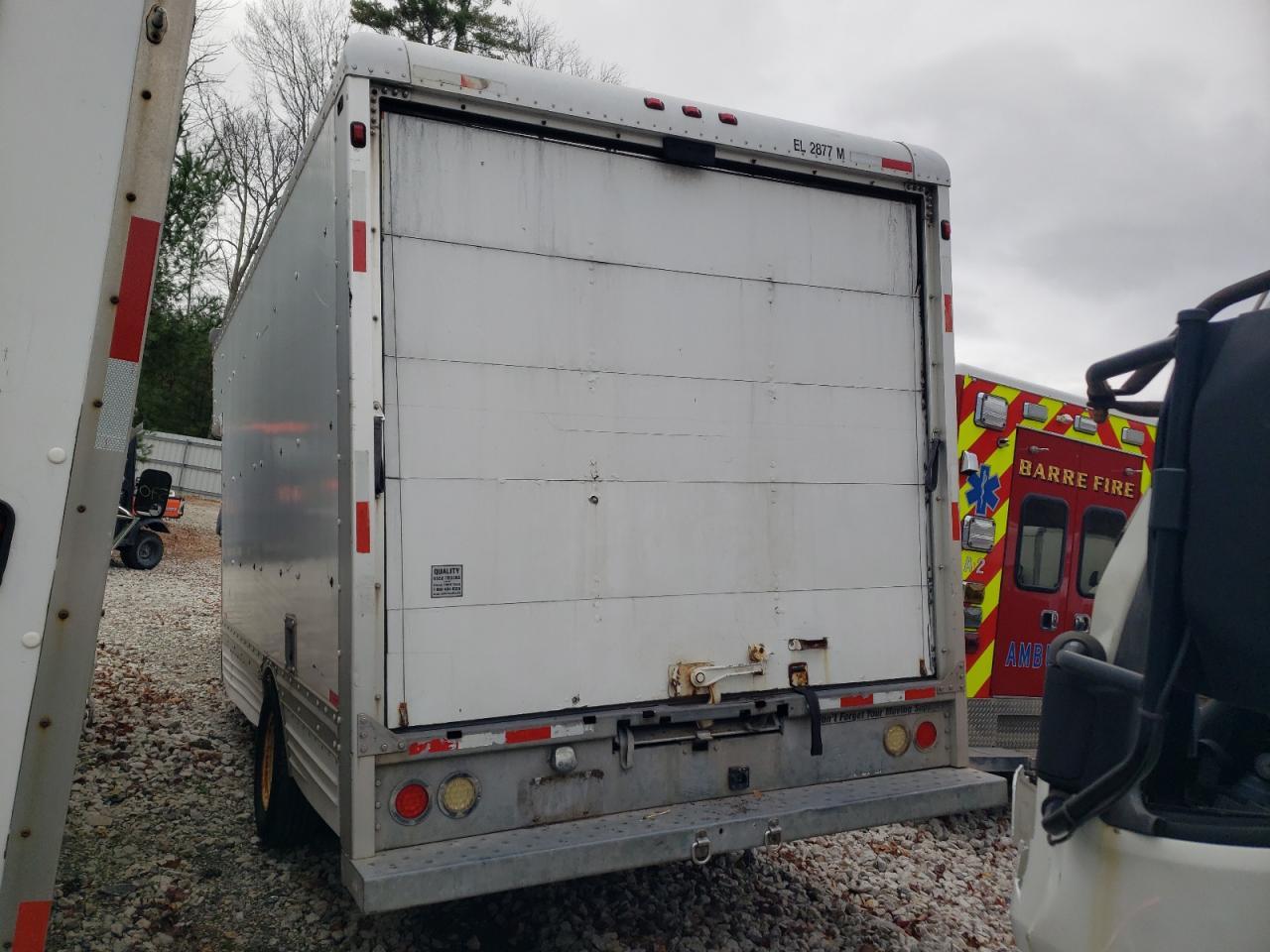 2007 Ford E450 Delivery Truck - Фото 2