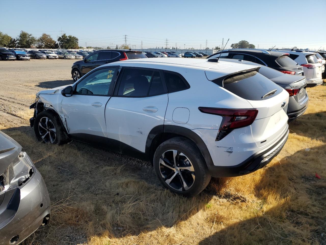 2024 Chevrolet Trax 1Rs - Image 2