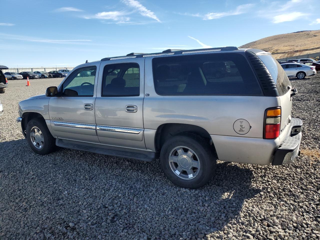 2006 GMC Yukon Xl C1500 - Фото 2
