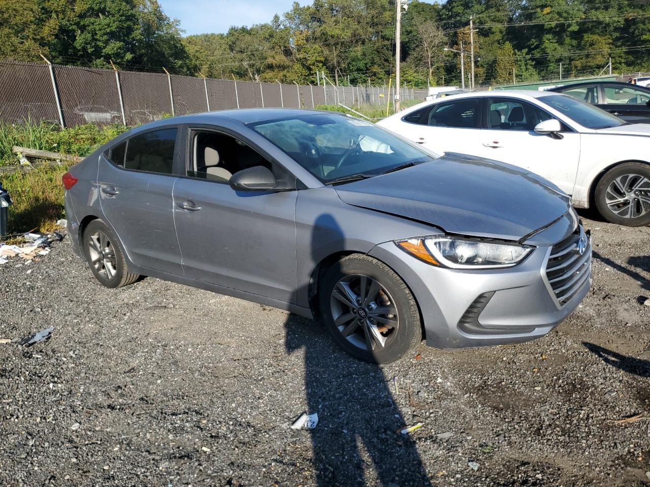 2017 Hyundai Elantra Se - Фото 4