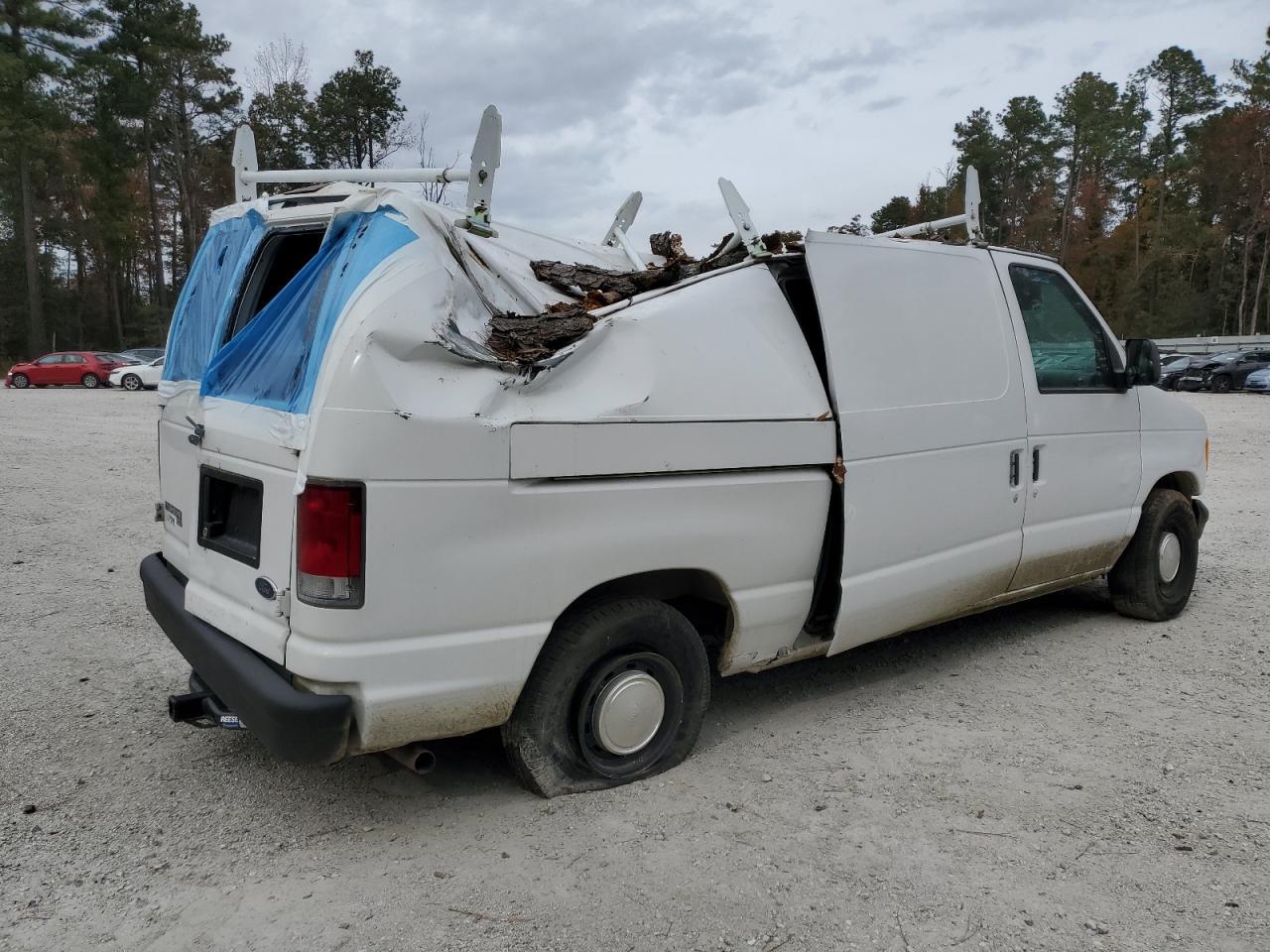 1998 Ford Econoline E150 Van - Фото 3
