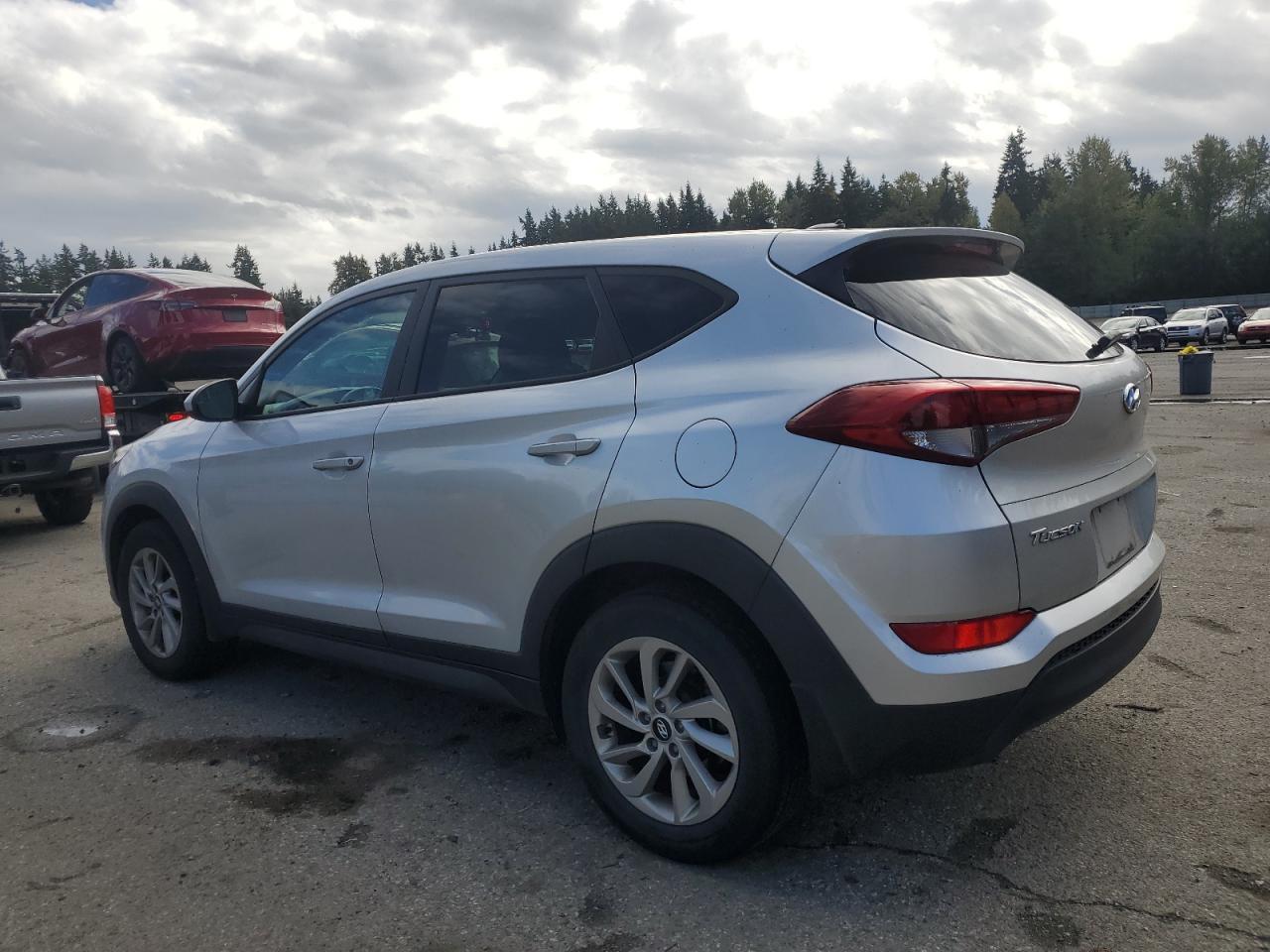 2016 Hyundai Tucson Se - Image 2