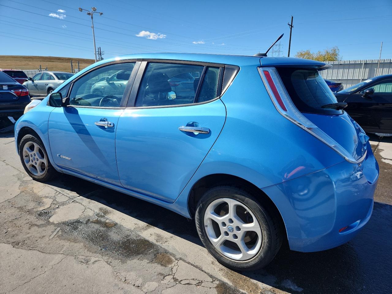 2013 Nissan Leaf S - Image 2