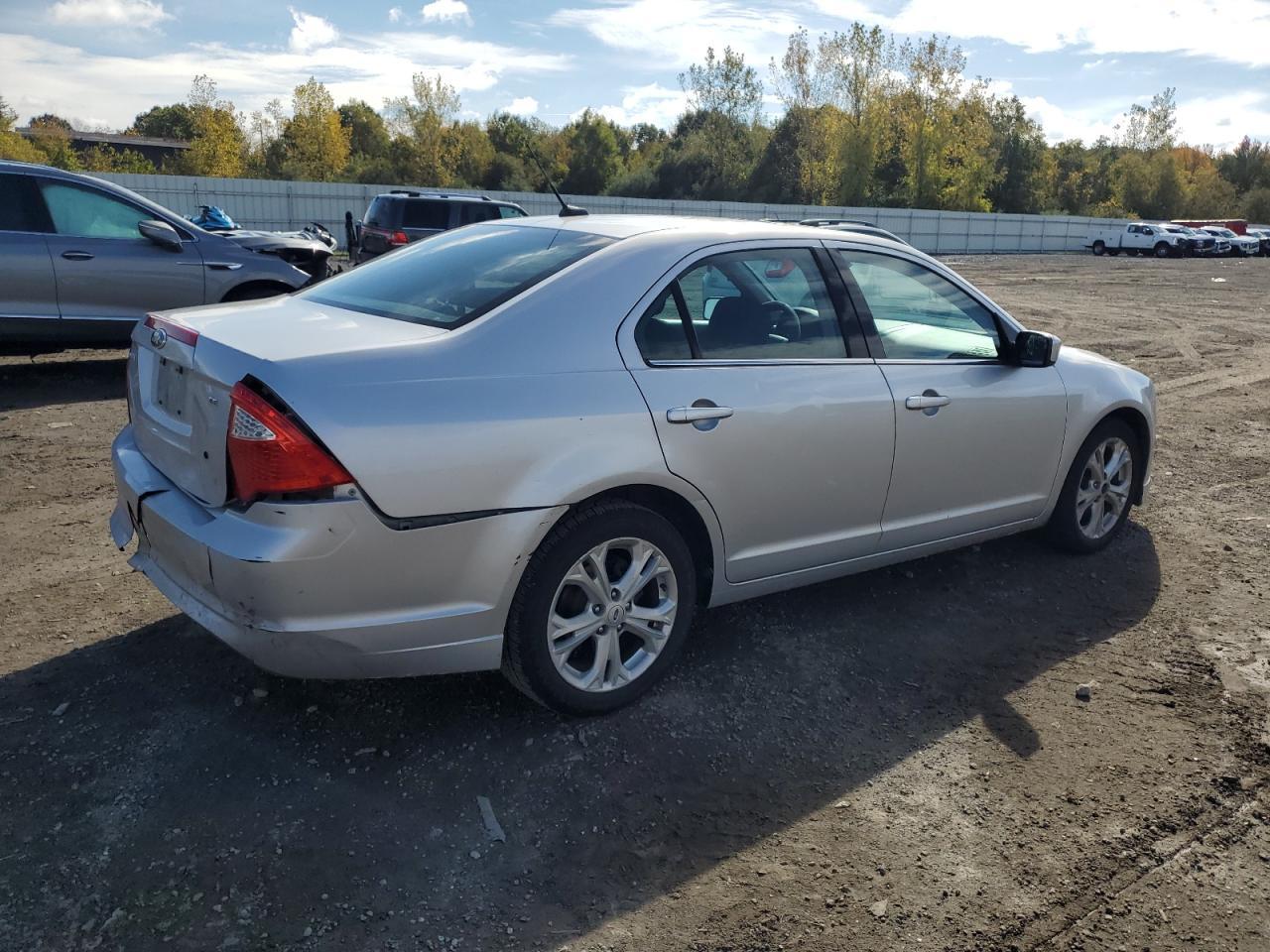 2012 Ford Fusion Se - Image 3