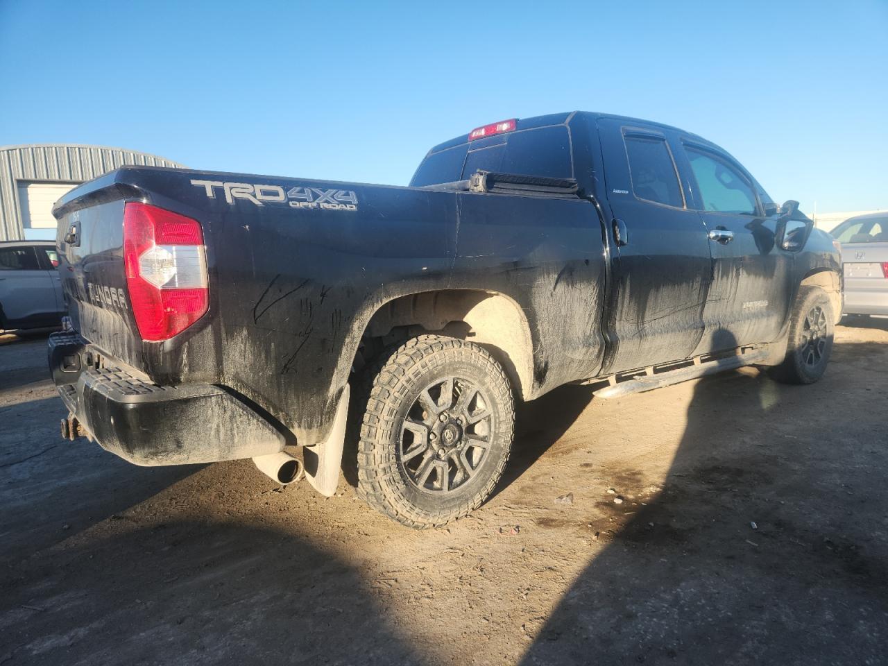 2016 Toyota Tundra Double Cab Limited - Фото 3