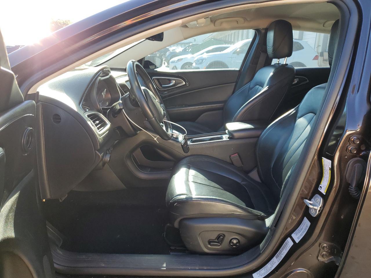 2015 Chrysler 200 C - Фото 7