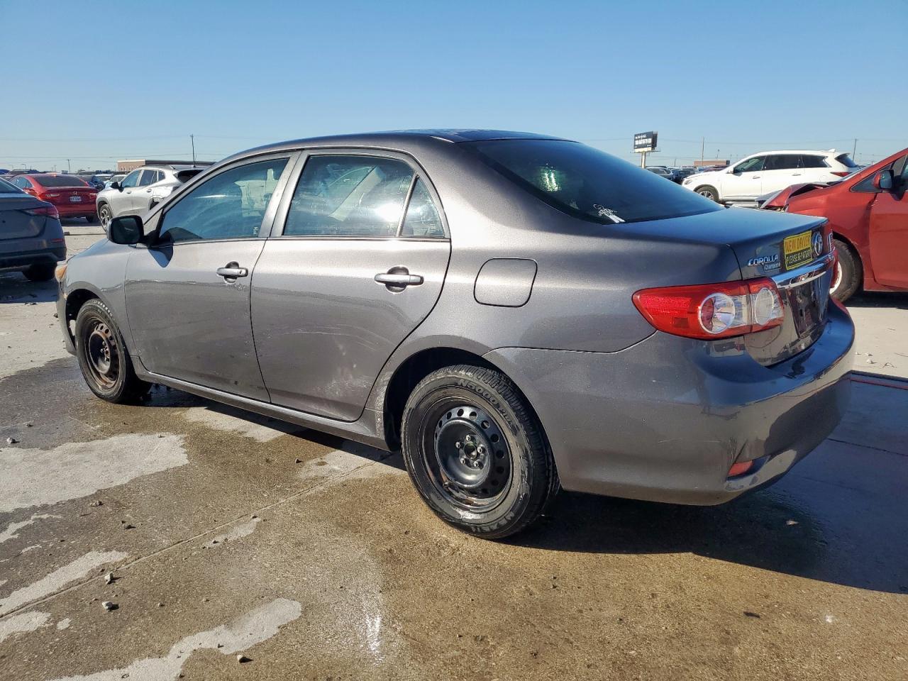 2011 Toyota Corolla Base - Фото 2
