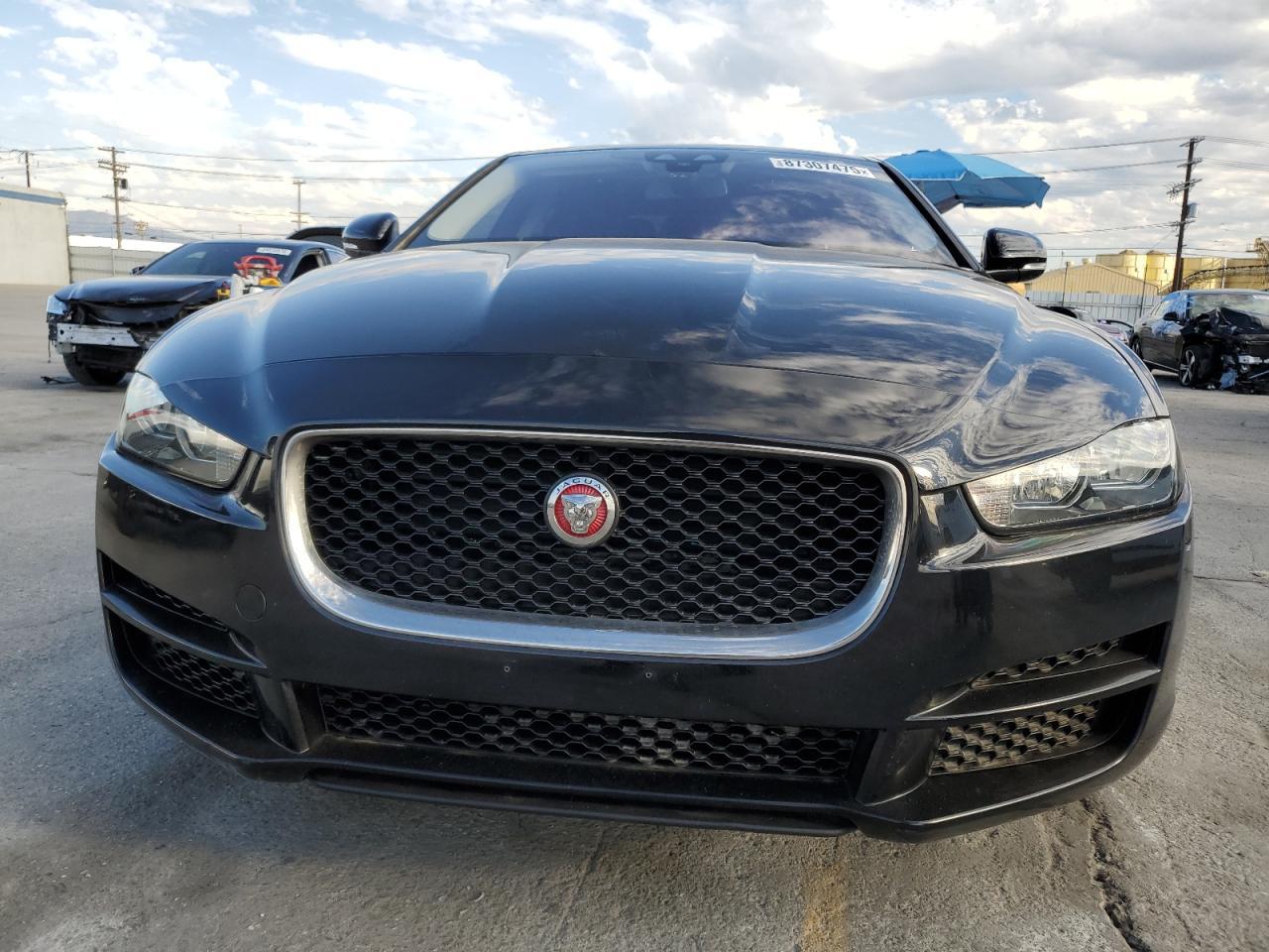 2018 Jaguar Xe - Image 5