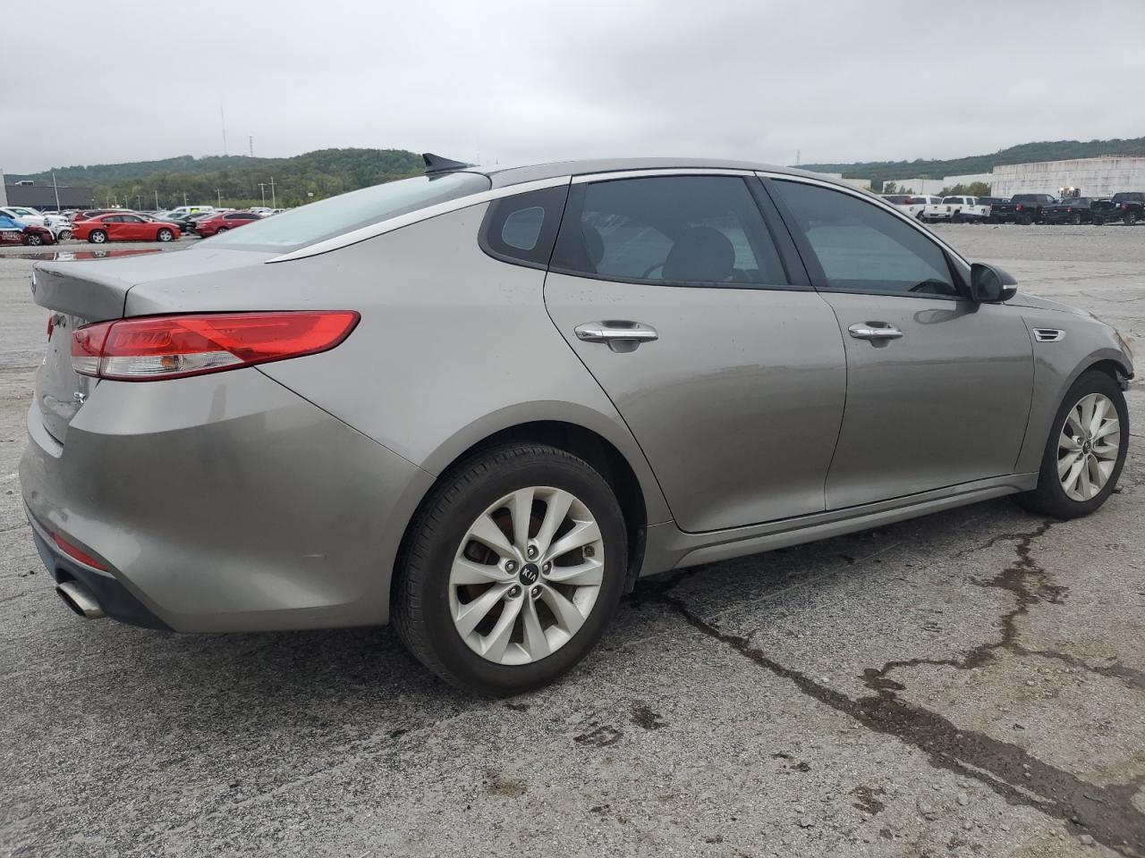 2016 Kia Optima Ex - Фото 3