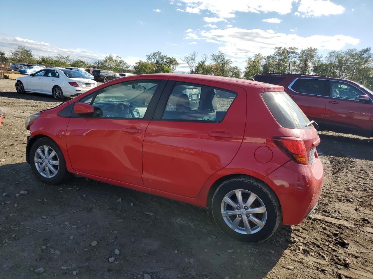 2015 Toyota Yaris - Фото 2