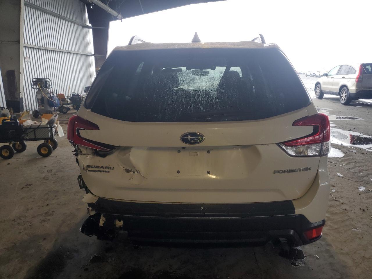 2021 Subaru Forester Premium - Фото 6