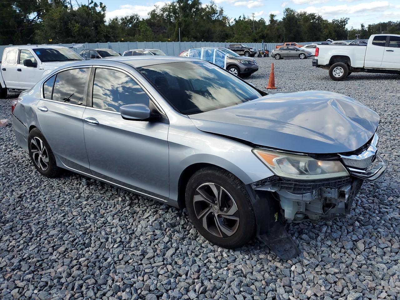 2017 Honda Accord Lx - Фото 4