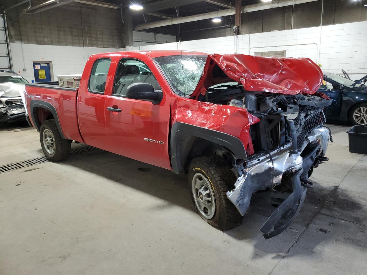 2013 Chevrolet Silverado K2500 Heavy Duty - Image 4