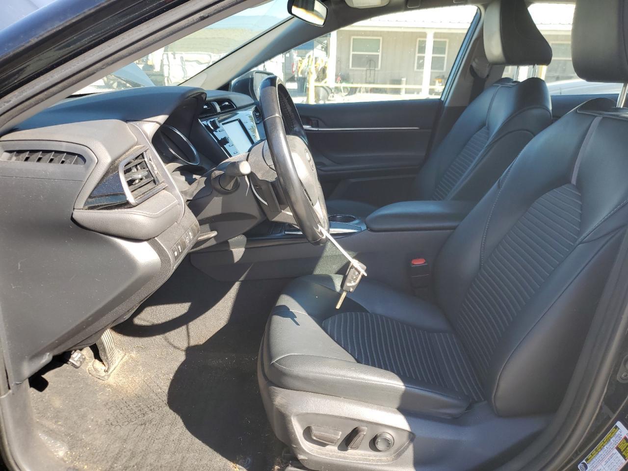 2020 Toyota Camry Se - Image 7