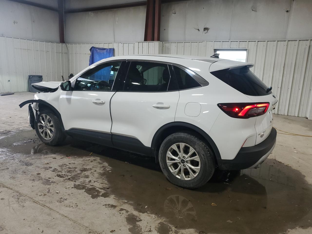 2023 Ford Escape Active - Фото 2