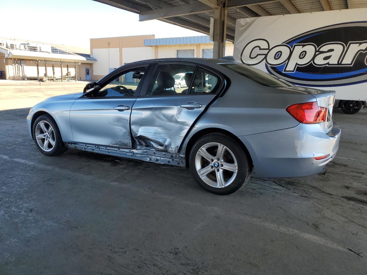 2013 BMW 320 I xDrive - Фото 2