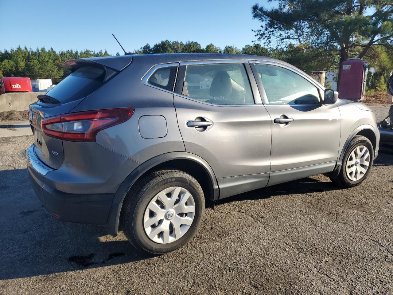 2020 Nissan Rogue Sport S - Фото 3