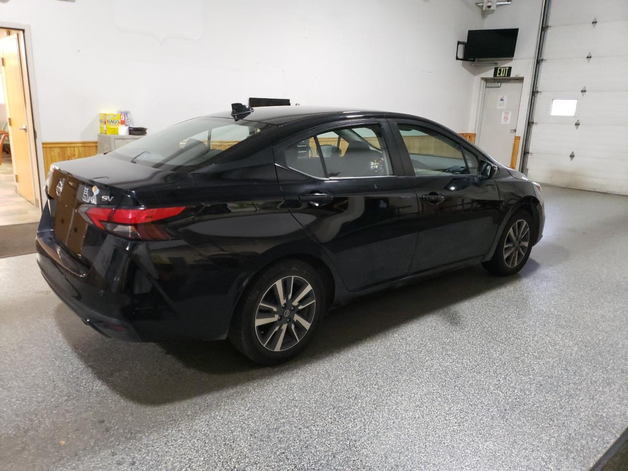 2021 Nissan Versa Sv - Фото 3