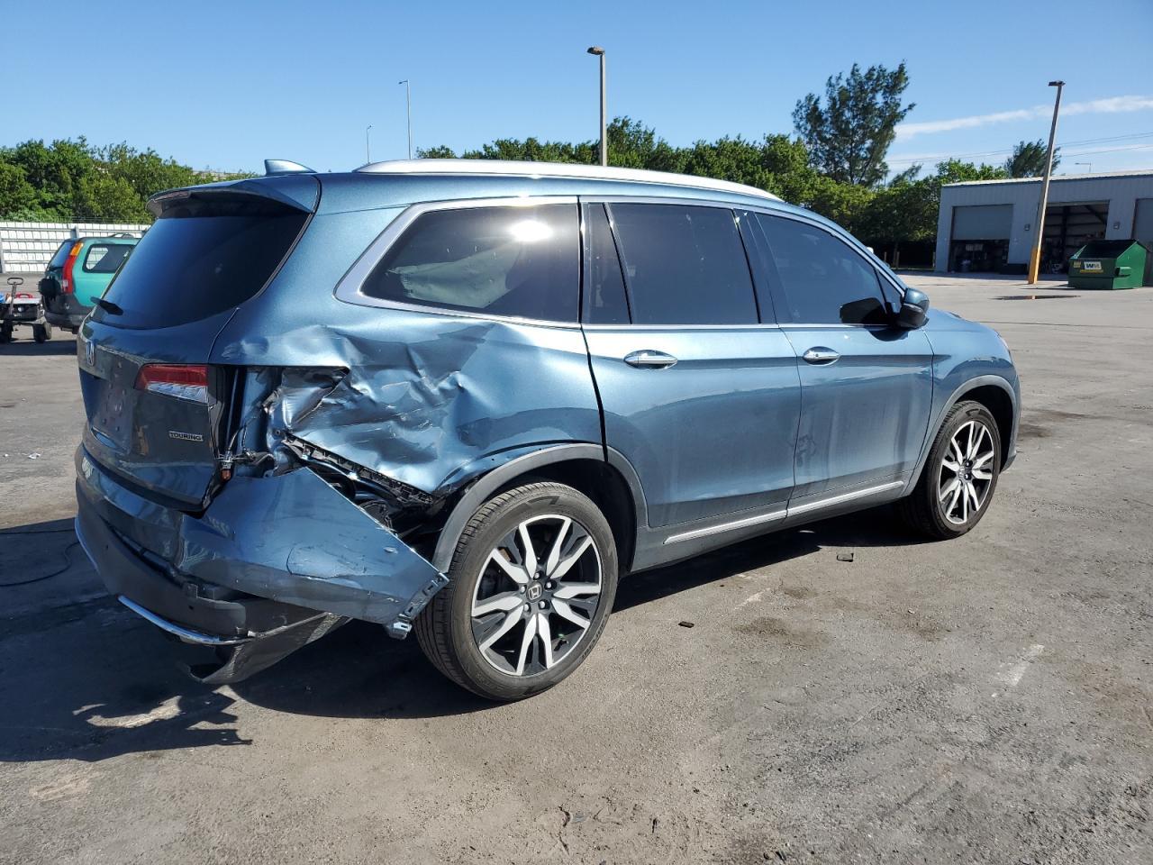 2021 Honda Pilot Touring - Image 3