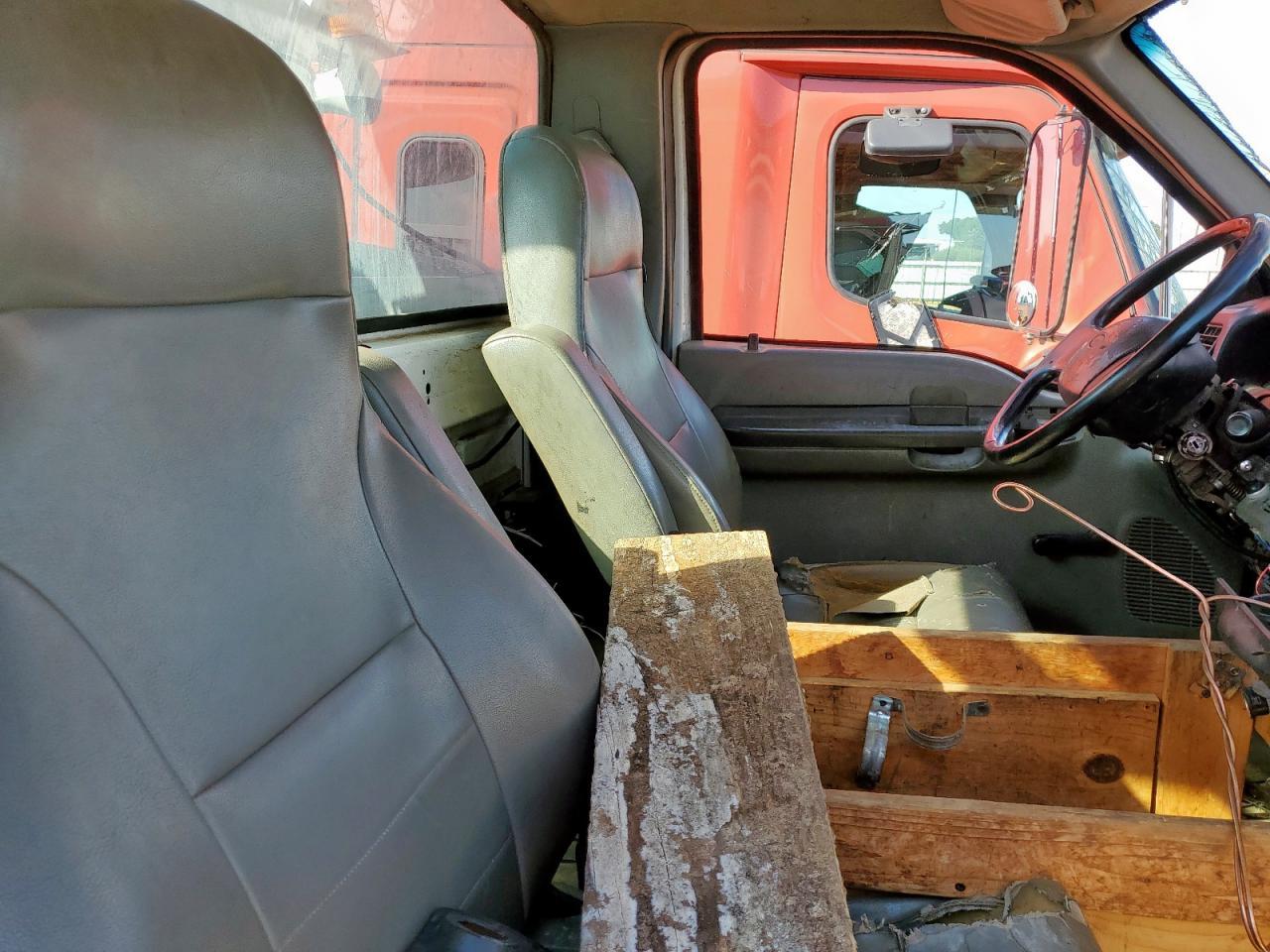 2007 Ford F750 Super Duty - Фото 5