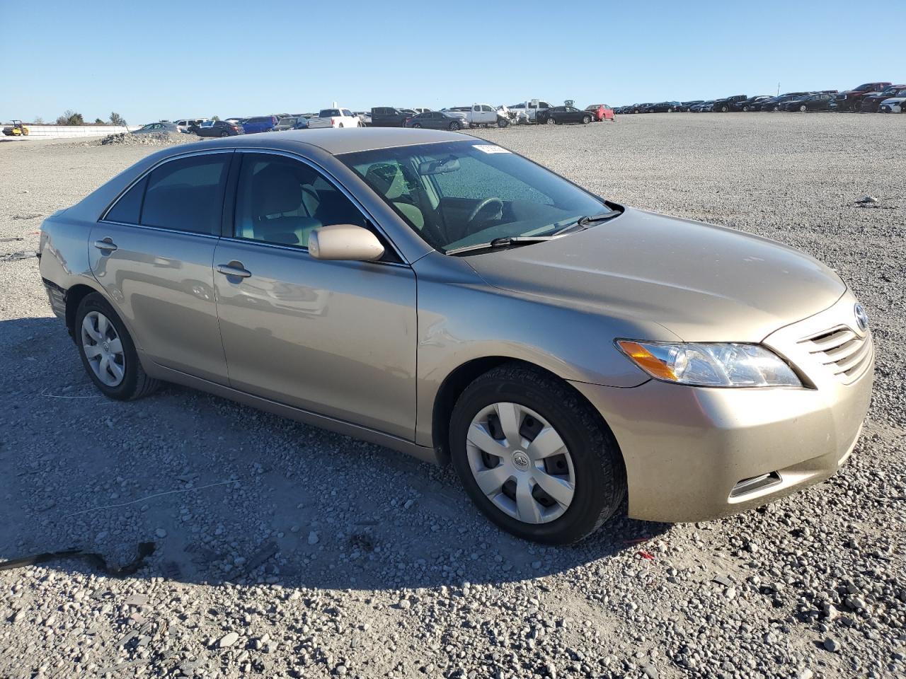 2008 Toyota Camry Le - Фото 4