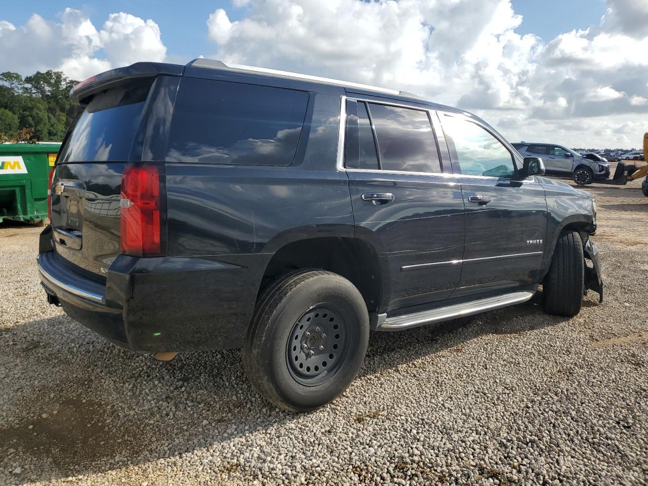 2017 Chevrolet Tahoe K1500 Premier - Image 3