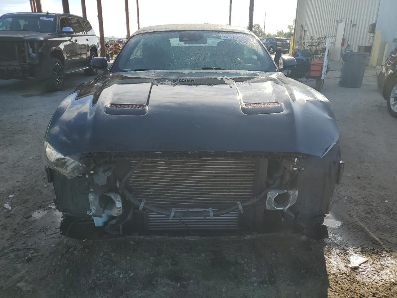 2022 Ford Mustang - Image 5