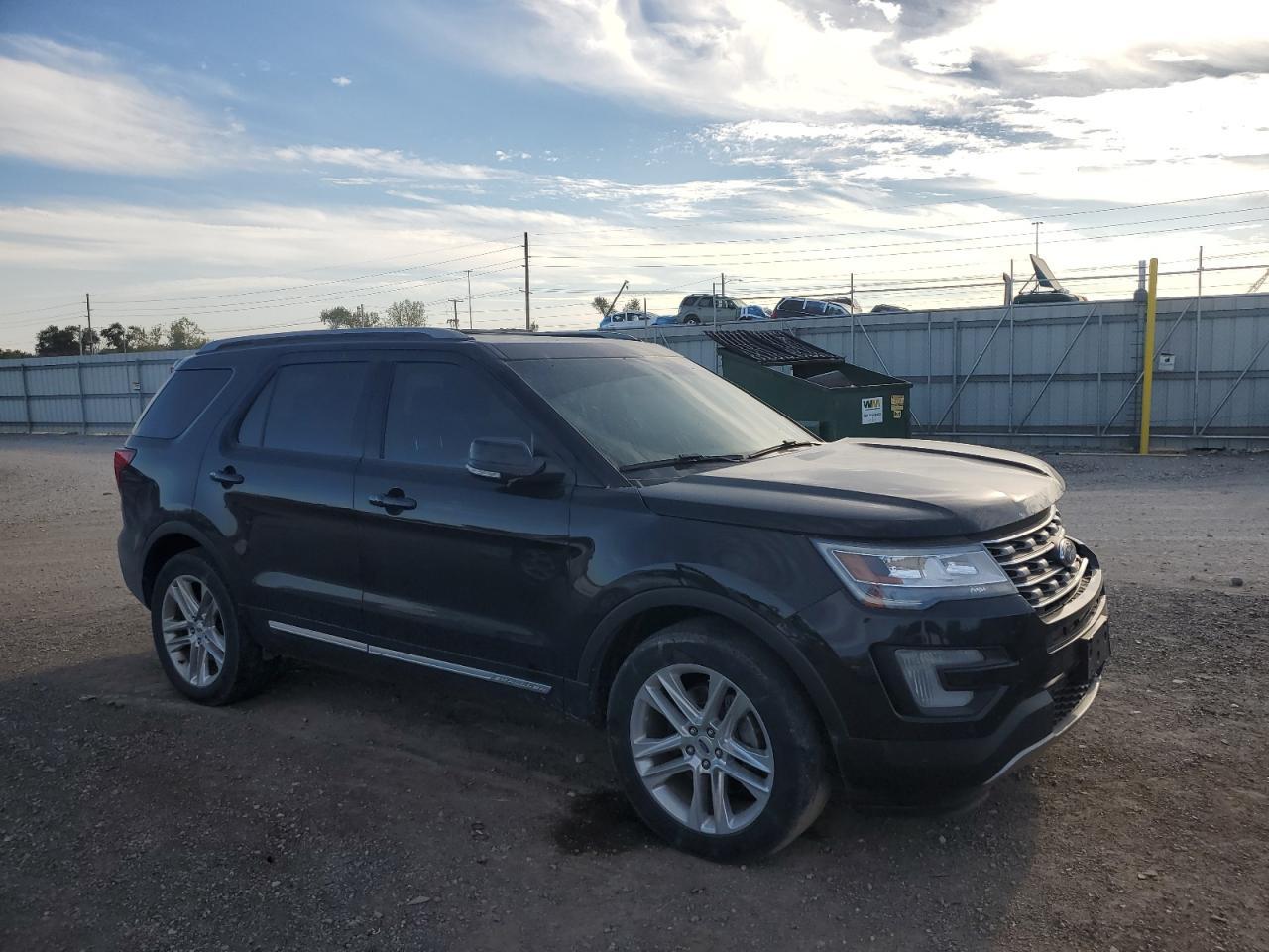 2017 Ford Explorer Xlt - Фото 4