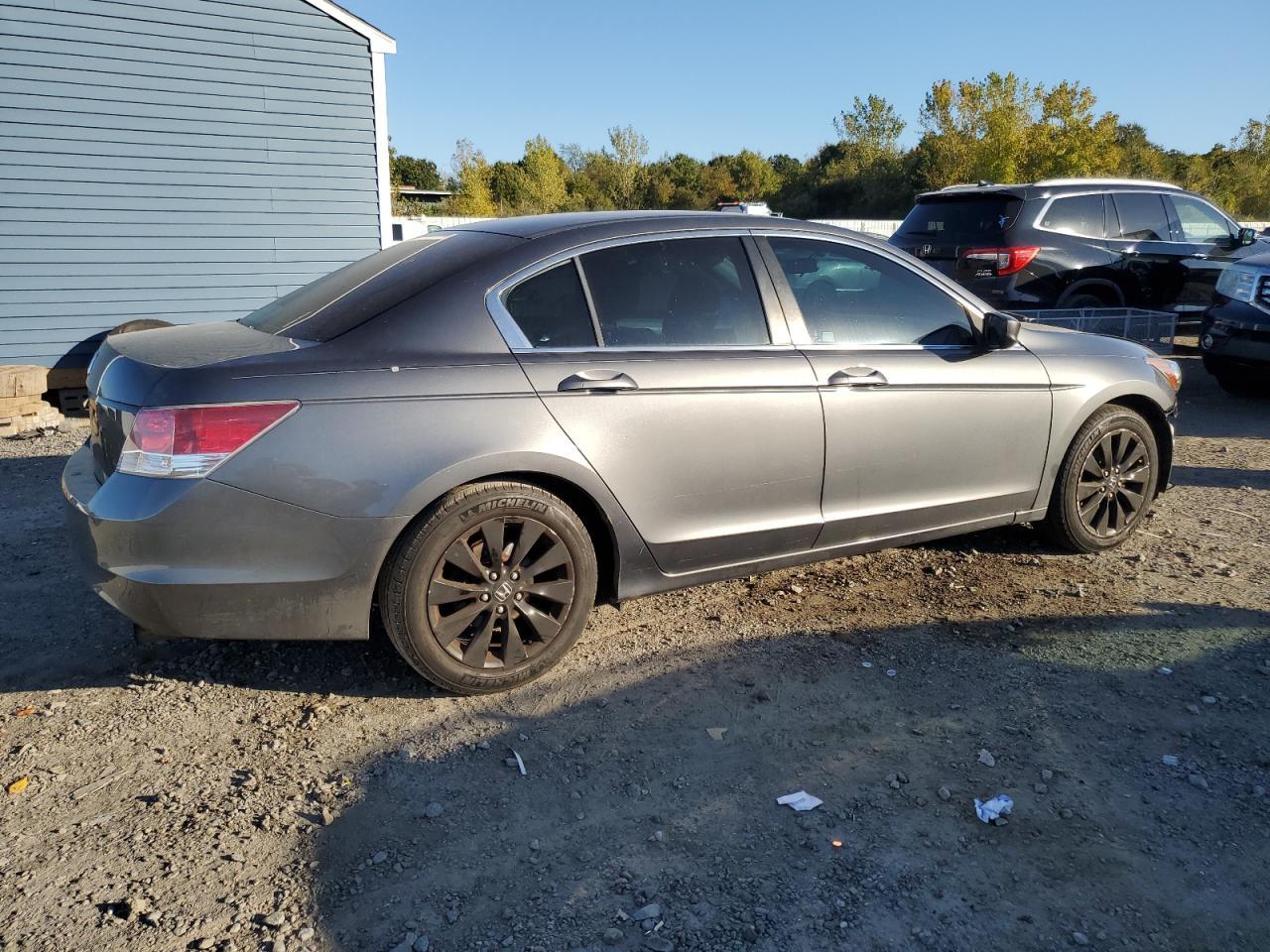 2010 Honda Accord Lx - Image 3